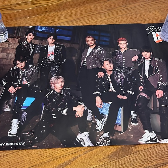 Stray kids poster - Picture 1 of 2
